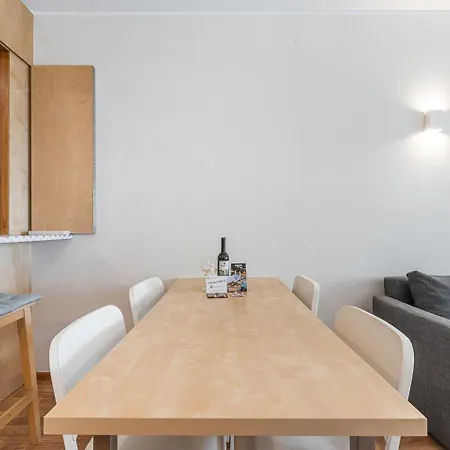 Guestready - Cozy Bright With A Balcony *